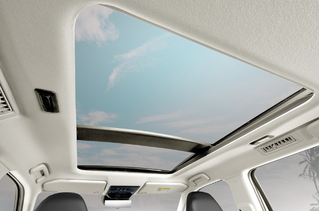 Mitsubishi Destinator Panoramic Sunroof