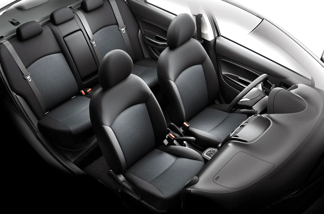 Mitsubishi Mirage G4 Interior