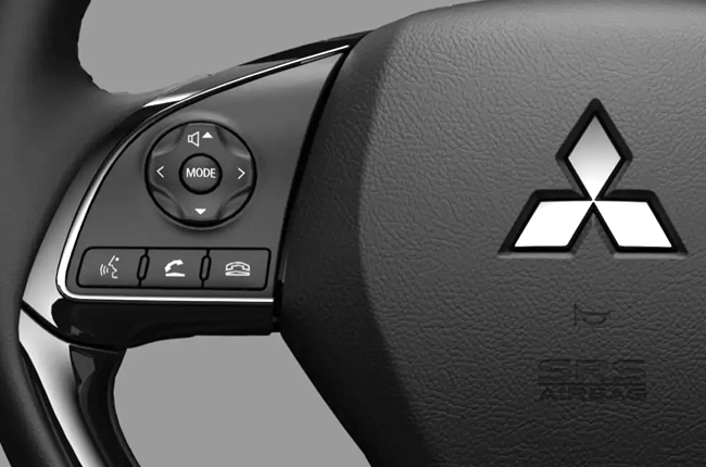 Mitsubishi Mirage G4 Steering wheel controls