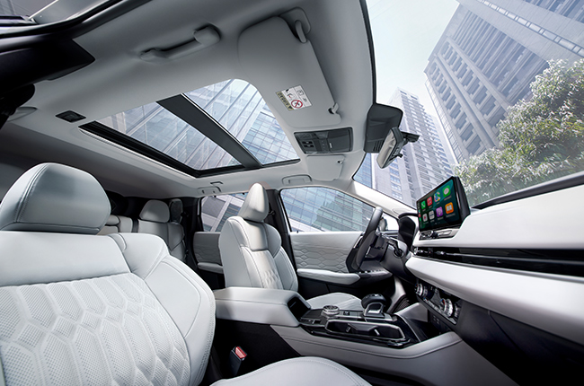 Mitsubishi Outlander PHEV Interior 3