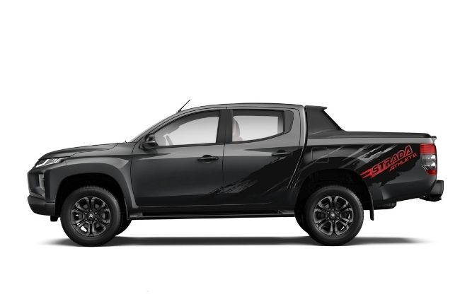 Mitsubishi Strada Athlete Black Series