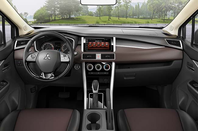 Mitsubishi Xpander Cross Dashboard