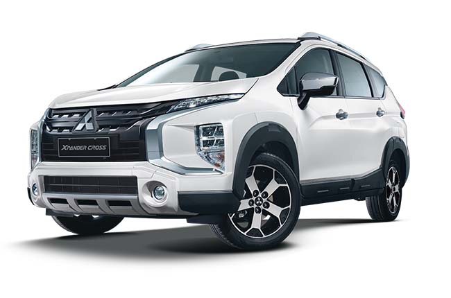 Mitsubishi Xpander Cross Front Quarter