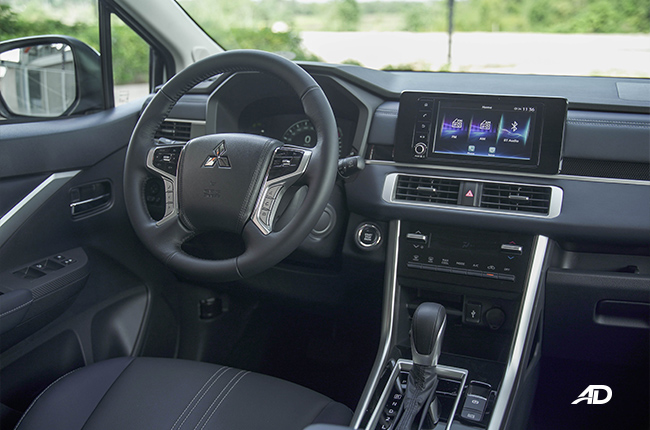 Mitsubishi Xpander Cross interior
