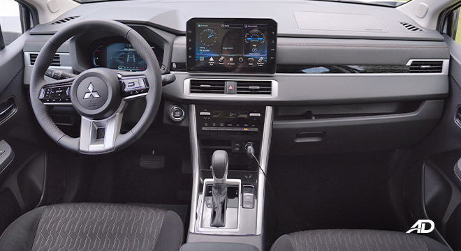 Mitsubishi Xpander Dashboard