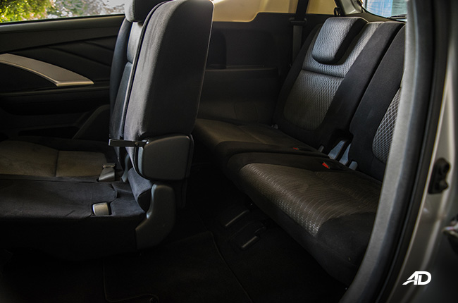 Mitsubishi Xpander Interior third row leg room 
