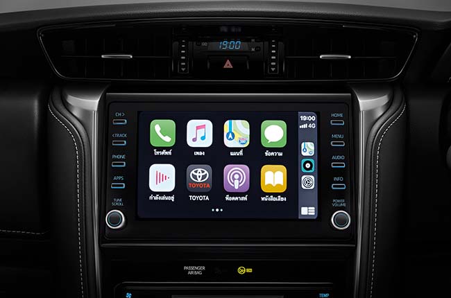 new toyota fortuner infotainment system