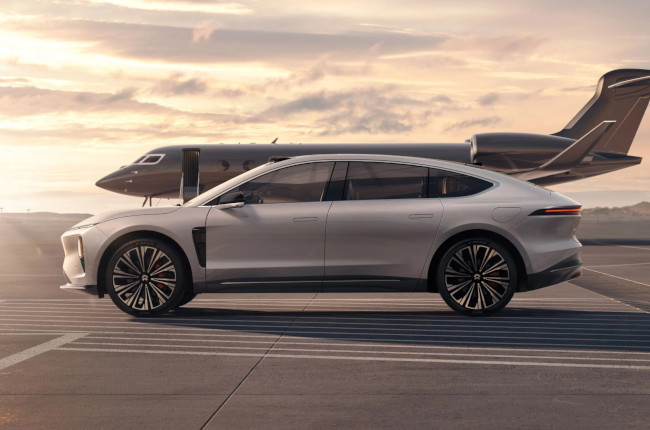 NIO ET9 Profile View