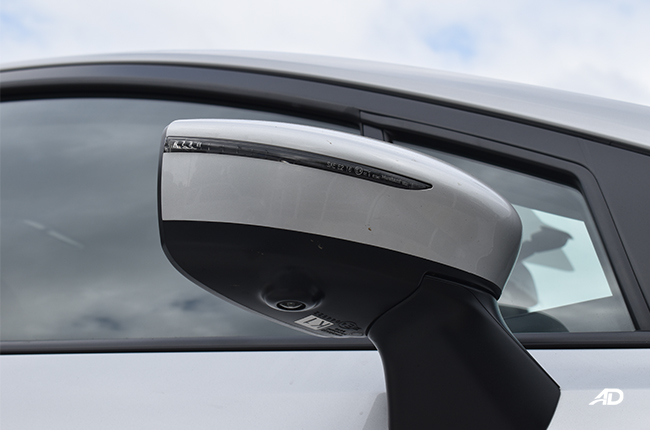 Nissan Almera exterior side mirror