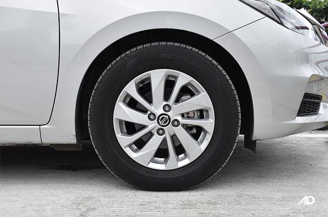 Nissan Almera exterior wheels