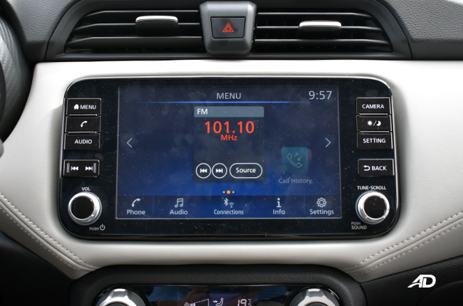 Nissan Almera interior infotainment system
