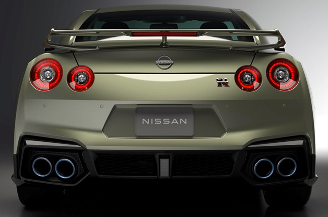 Nissan GT-R