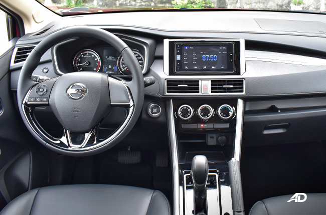 Nissan Livina Interior