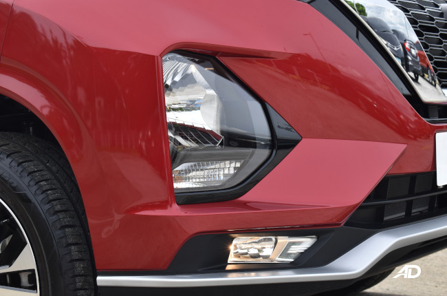Nissan Livina VL Philippines Headlights and Foglights 