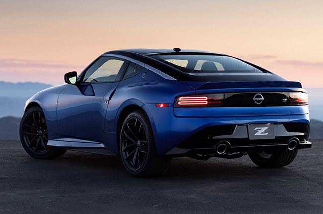Nissan Z exterior rear quarter