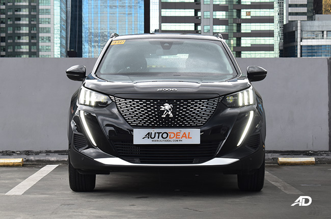 Peugeot 2008 exterior  front