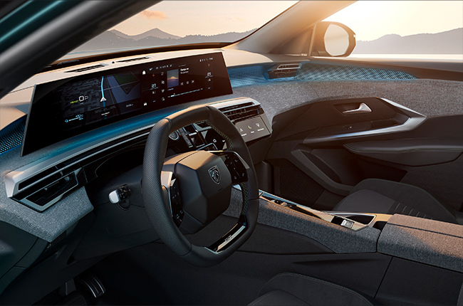 Peugeot i-Cockpit Side View