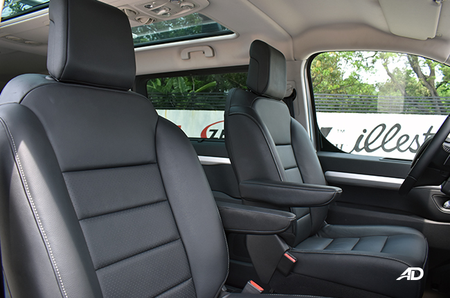 Peugeot Traveller interior front seats