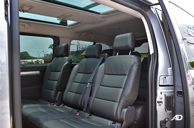 Peugeot Traveller Premium interior 2nd row