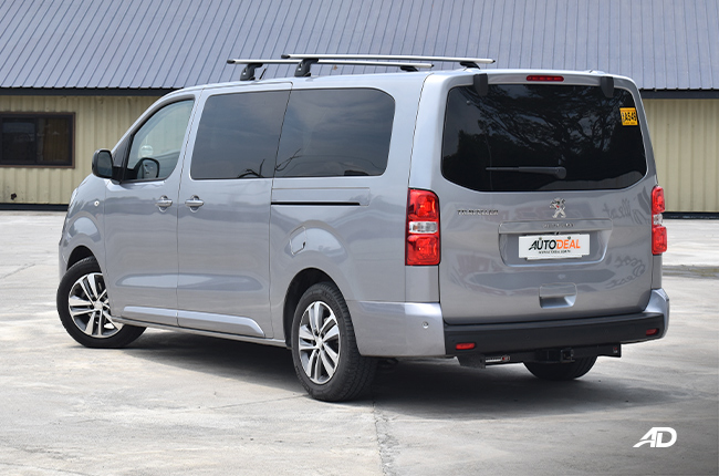 Peugeot Traveller Premium  rear quarter