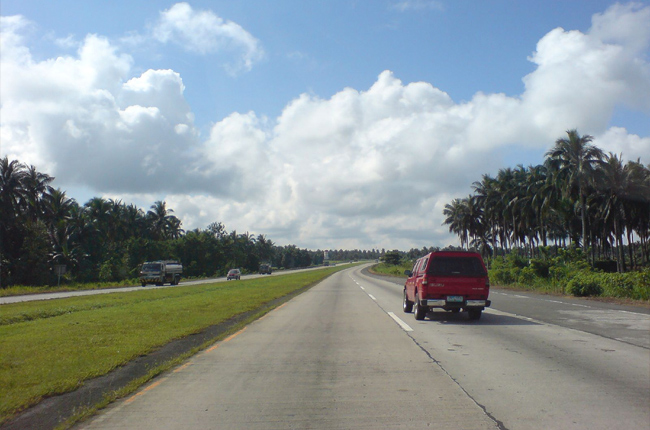 Southern Tagalog Arterial Road (STAR Tollway)
