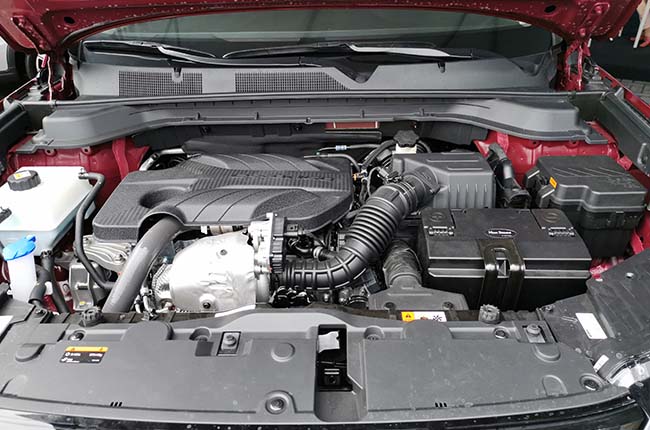 Ssangyong Korando engine bay