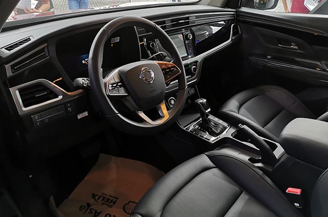 ssangyong korando interior