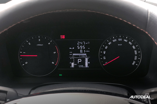 Ssangyong Musso interior 