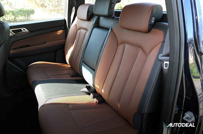 Ssangyong Musso interior 