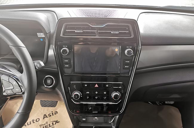 ssangyong tivoli diesel interior test drive