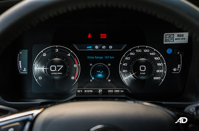 ssangyong tivoli diesel review road test instrument cluster interior philippines