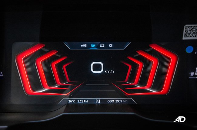 ssangyong tivoli diesel review road test LCD graphic gauge cluster interior