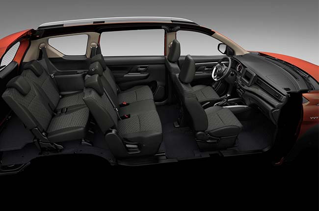 Suzuki XL7 Interior