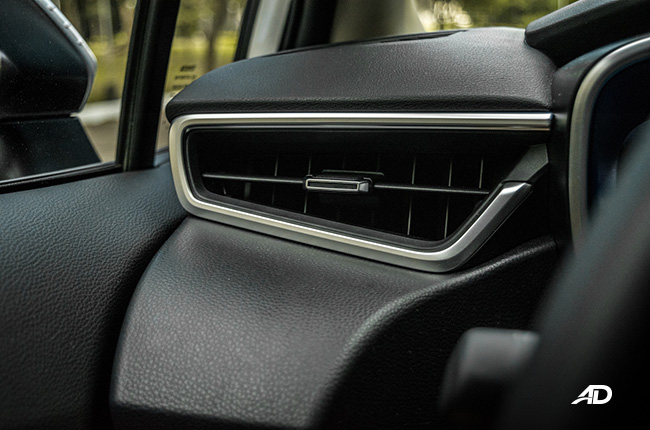 toyota corolla altis hybrid review road test aircon vents interior philippines
