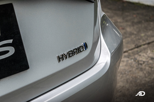 toyota corolla altis hybrid review road test badge exterior