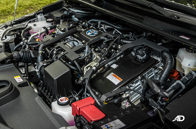 toyota corolla altis hybrid review road test gasoline engine