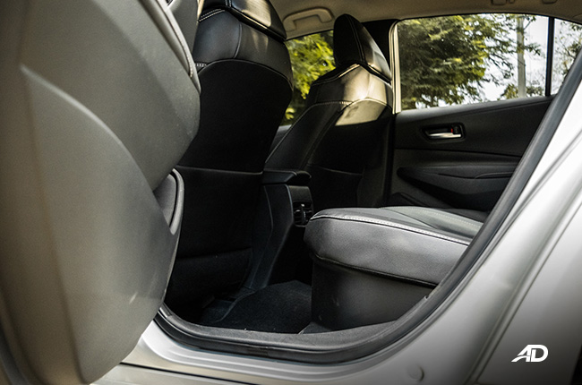 toyota corolla altis hybrid review road test rear legroom interior