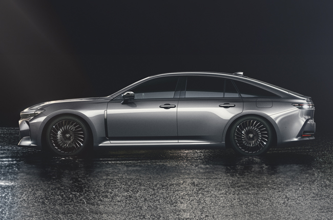 Toyota Crown Sedan Profile