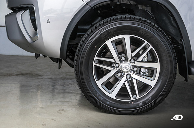 Toyota Fortuner 2.8 V 4x4 Diesel Exterior 18-inch Wheels