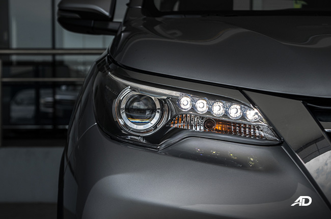 Toyota Fortuner 2.8 V 4x4 Diesel Exterior BI-Beam LED