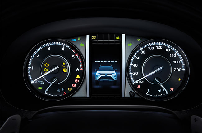 Toyota Fortuner legender gauge cluster
