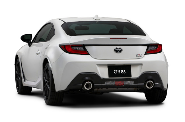 Toyota GR 86 White rear quarter 