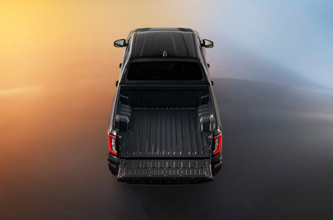 Toyota Hilux BEV Exterior 2