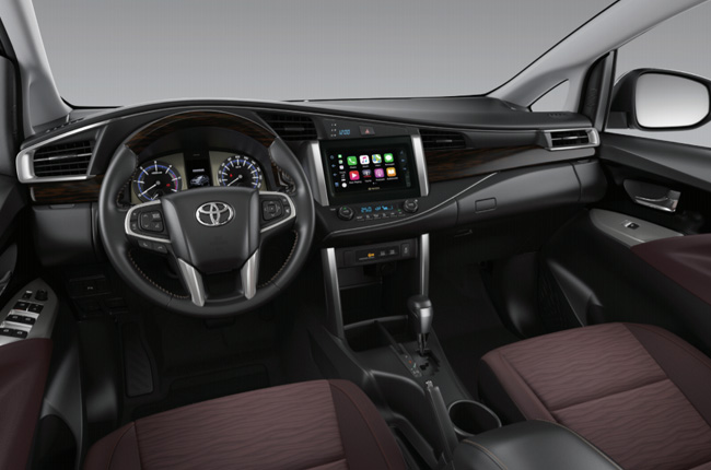 Toyota Innova dashboard