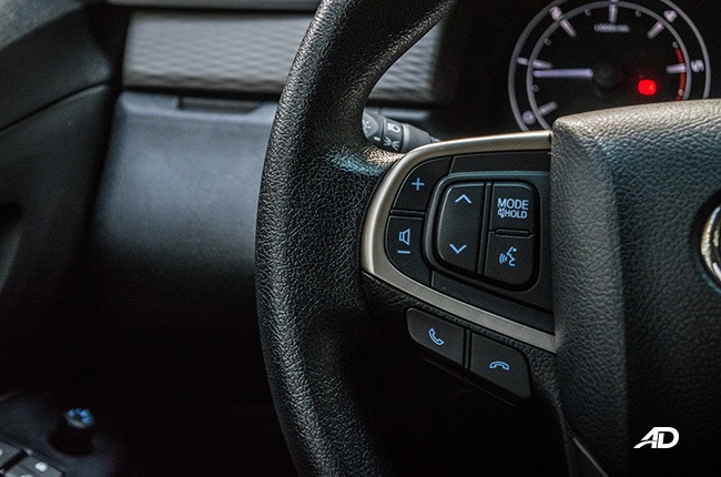 toyota innova e review road test audio controls interior philippines