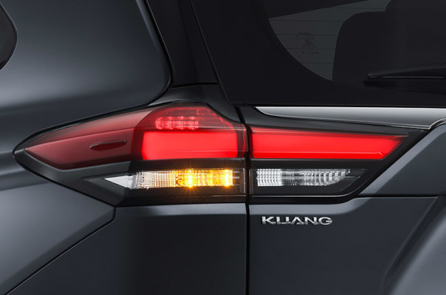 Toyota Innova G Indonesia 