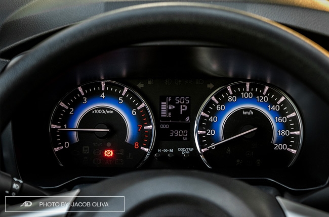 Toyota Rush 1.5 E AT Interior Review Dashboard