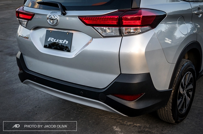 Toyota Rush 1.5 E AT Rear Right
