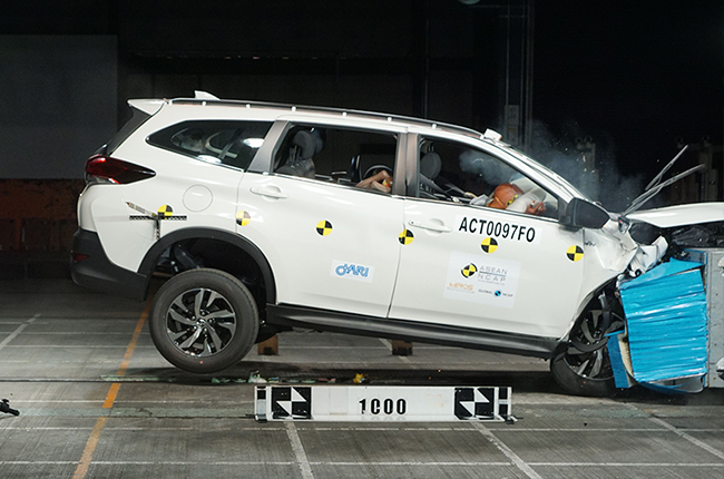 Toyota Rush 2018 ASEAN NCAP crash test