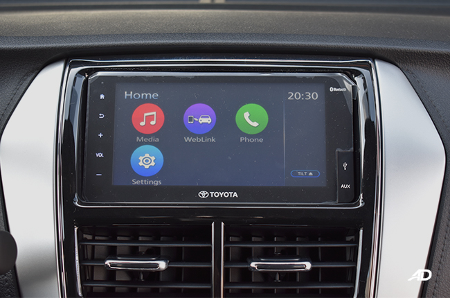 Toyota Vios XLE infotainment system